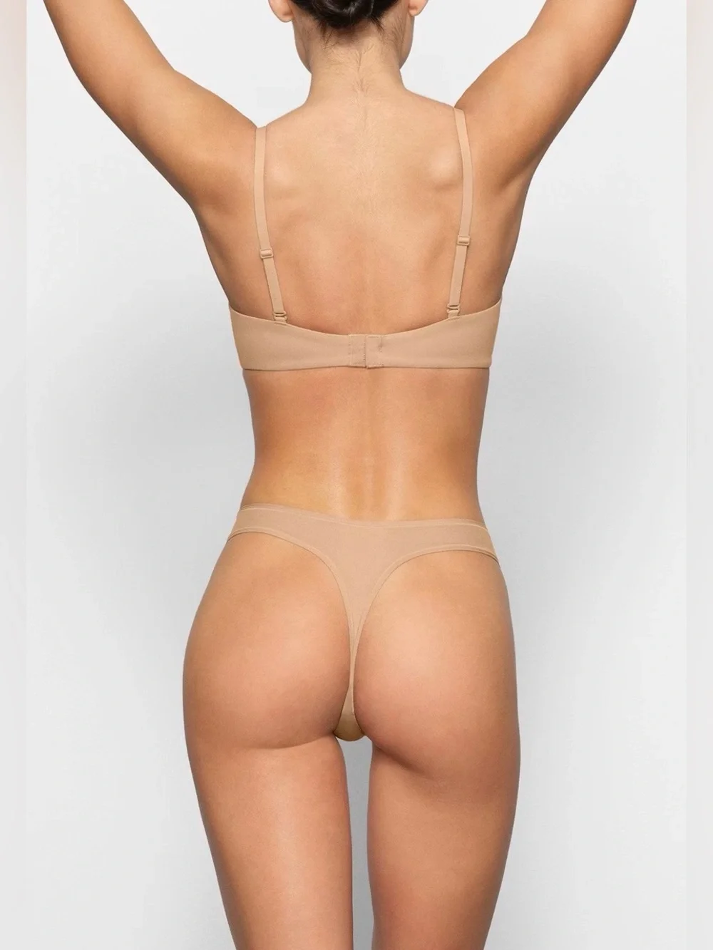 Skims fits everybody push up bra - Picture 3 of 10